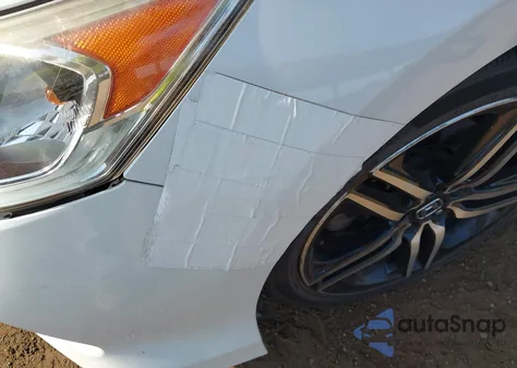 2017 Honda Accord Sport z USA, uszkodzony, nr VIN 1HGCR2F59HA046726